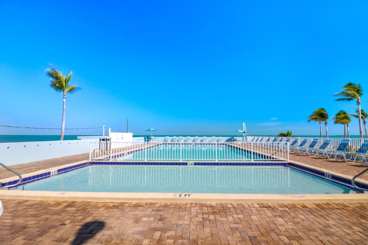Fiesta Key Rv Resort Standard Room 2 Layton Bagian luar foto
